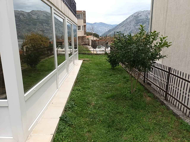Apartment in Prcanj with pool — photo 11